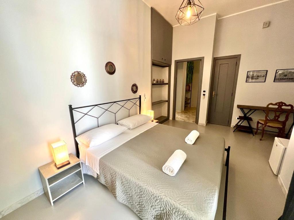 Bed and Breakfast Rudiae Boutique Лечче Номер фото