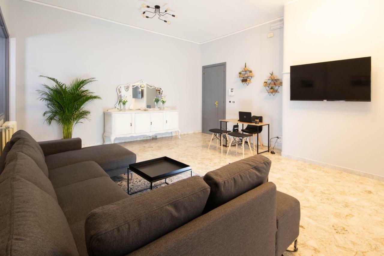 Bed and Breakfast Rudiae Boutique Лечче Экстерьер фото